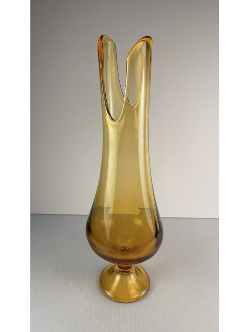 Vintage LE Smith Honey Amber Swung Vase Pedestal Smoothie Fat Bottom 14.5"